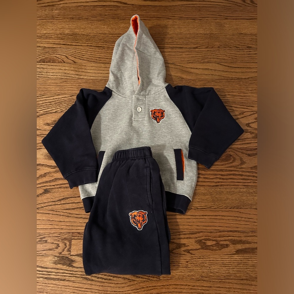 Kids Bears Sweatsuit Size 4T